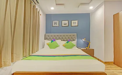 Hotel Royal Crowne