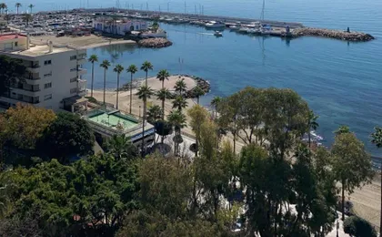 Skol 927a - Beachfront Central Luxury Penthouse