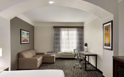 La Quinta Inn & Suites by Wyndham I-20 Longview South
