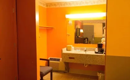 Budget Inn Express