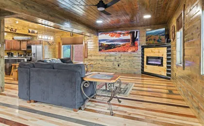 Cabin w/ Hot Tub & Game Room in the Smokys!