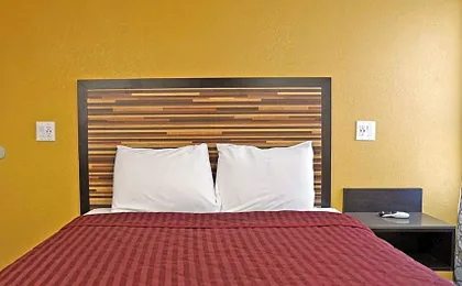 Holly Crest Hotel - Los Angeles, LAX Airport