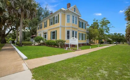 Coombs House Inn