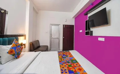 Fabhotel Green Leaf I