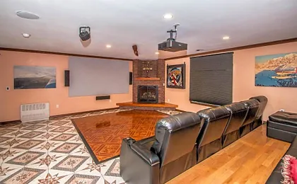 Adventure Suites