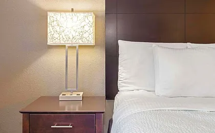 La Quinta Inn & Suites by Wyndham Milwaukee Delafield