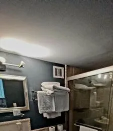 Top floor oceanfront Miami Direct Access to the beach