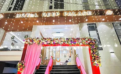 Hotel Deep Palace