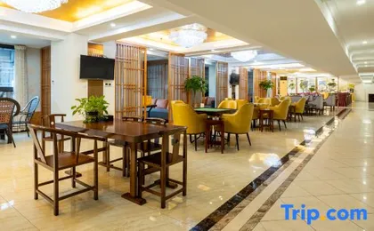 Capital Huiyunqi Hotel (Shuhan Road East Metro Station/Fuqin Night Market)