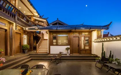 Jiuqi Warm Sun Garden Hotel (Lijiang Ancient Town Big Waterwheel Store)