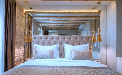 Le Premier Luxury Rooms