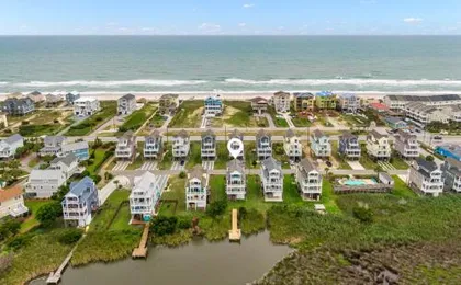 Palm Beach North by Topsail Realty