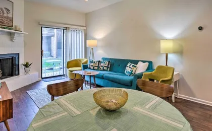Graham Haus' River Condo: Walk to Schlitterbahn!