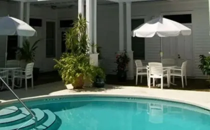 Amsterdam's Curry Mansion Inn