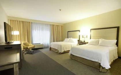 Hampton Inn & Suites Ponca City (H)