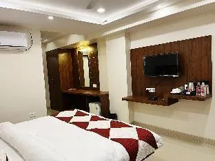 Hotel Mk Grand