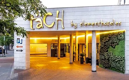 täCH Madrid Airport