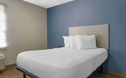 Extended Stay America Select Suites - Kalamazoo - West