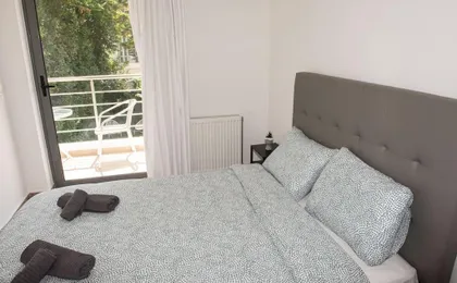 Bright 2br Apartment in Palaio Faliro-(Fal_A1)