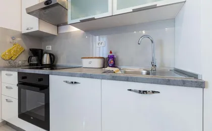 Petra Modern Apartment with Free Parking And Bbq