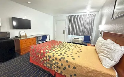 Crossroads Inn