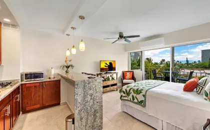 Waikiki Shore 515 Beachfront & Upgrade