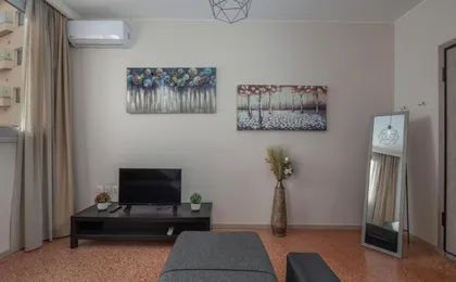 Kosmos Service Apartment Absolute City Center