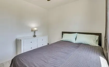 2 Mi to Old Town & Mall: Townhome w/ Pool Access!