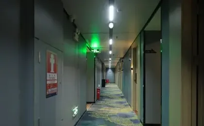 Shenzhen Yunzi Zhixiang Hotel (Dongmen Old Street)