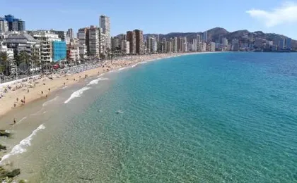 En el cielo de Benidorm - Alteanos V