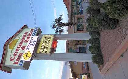 Coronada Inn & Suites