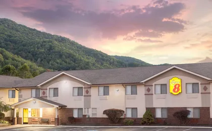 Super 8 By Wyndham Norton Va