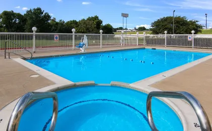 Motel 6 Ennis, TX