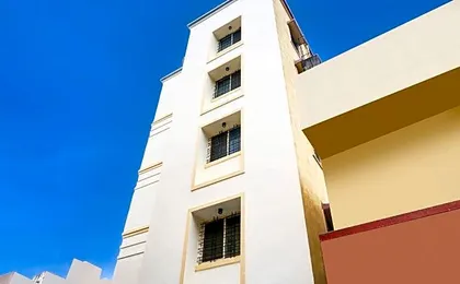 Hotel O Jaihind Building
