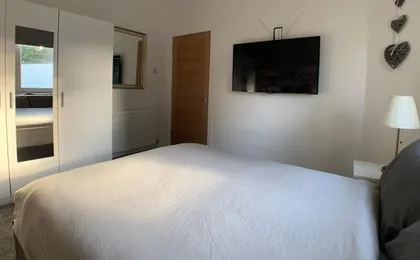 Maria- Bright and Modern City Center Apartment .