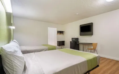 Motel 6 Santa Maria - South