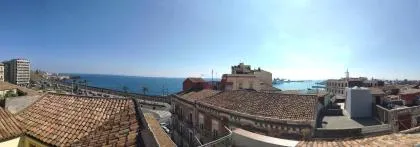 Panoramic Suite***** in the heArt of Catania