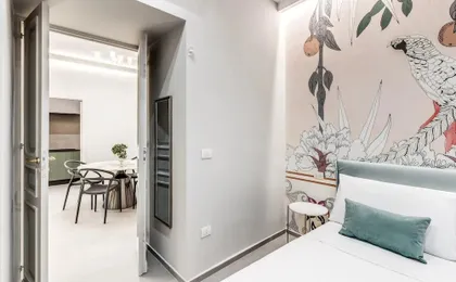 Grey Diamond in Naples