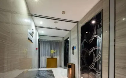 Jinyue Ruili Hotel