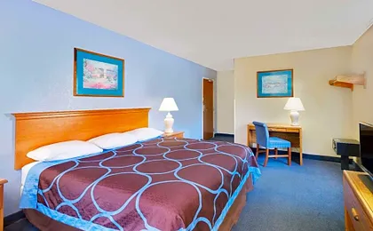 Super 8 by Wyndham Newburgh/West Point Stewart Intl Airport
