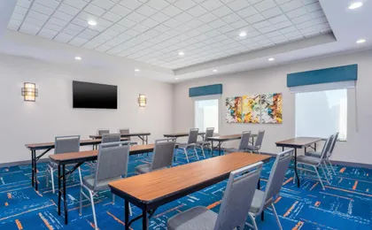 Hampton Inn & Suites Parkersburg Downtown