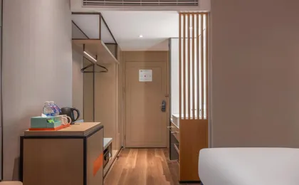 Holiday Inn Express Shenzhen Longhua