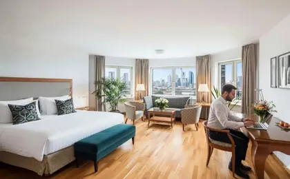 Main Plaza Suite Tower