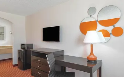 Howard Johnson by Wyndham Rock Hill