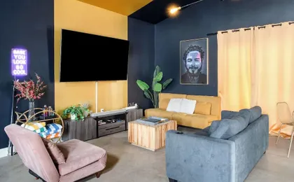 Stylish 4BR Home w Pool Hot Tub Near Downtown