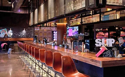 Moxy Denver Cherry Creek