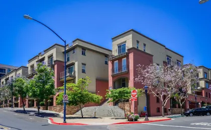 Pelicanstay in Downtown San Diego