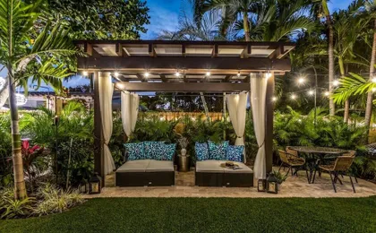 New Waterfront Oasis, Minutes to Beach, Eats, Shops