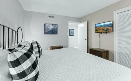 The Loft Picturesque Condo for 6 w/ Epic Views!