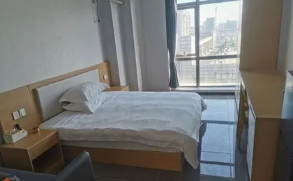 Boting Cinema Light Luxury Hotel (Banshan Tumor Hospital Shop)